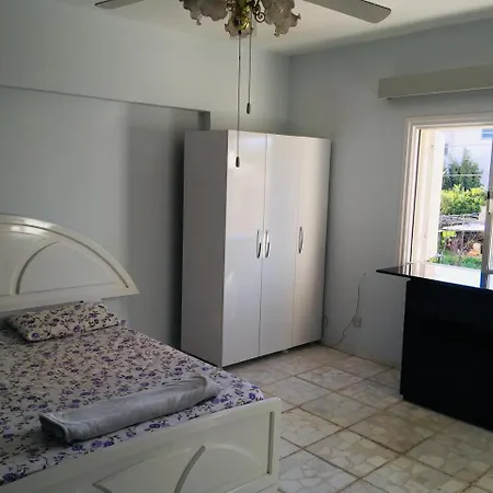 Comfortable And Spacious Flat In Convenient Location * 尼科西亚