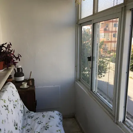 Comfortable And Spacious Flat In Convenient Location *