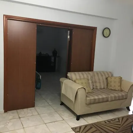 Comfortable And Spacious Flat In Convenient Location